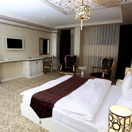 Opera Hotel Baku Bagian luar foto